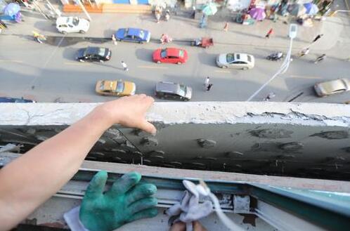 外墻保溫層與墻面剝離